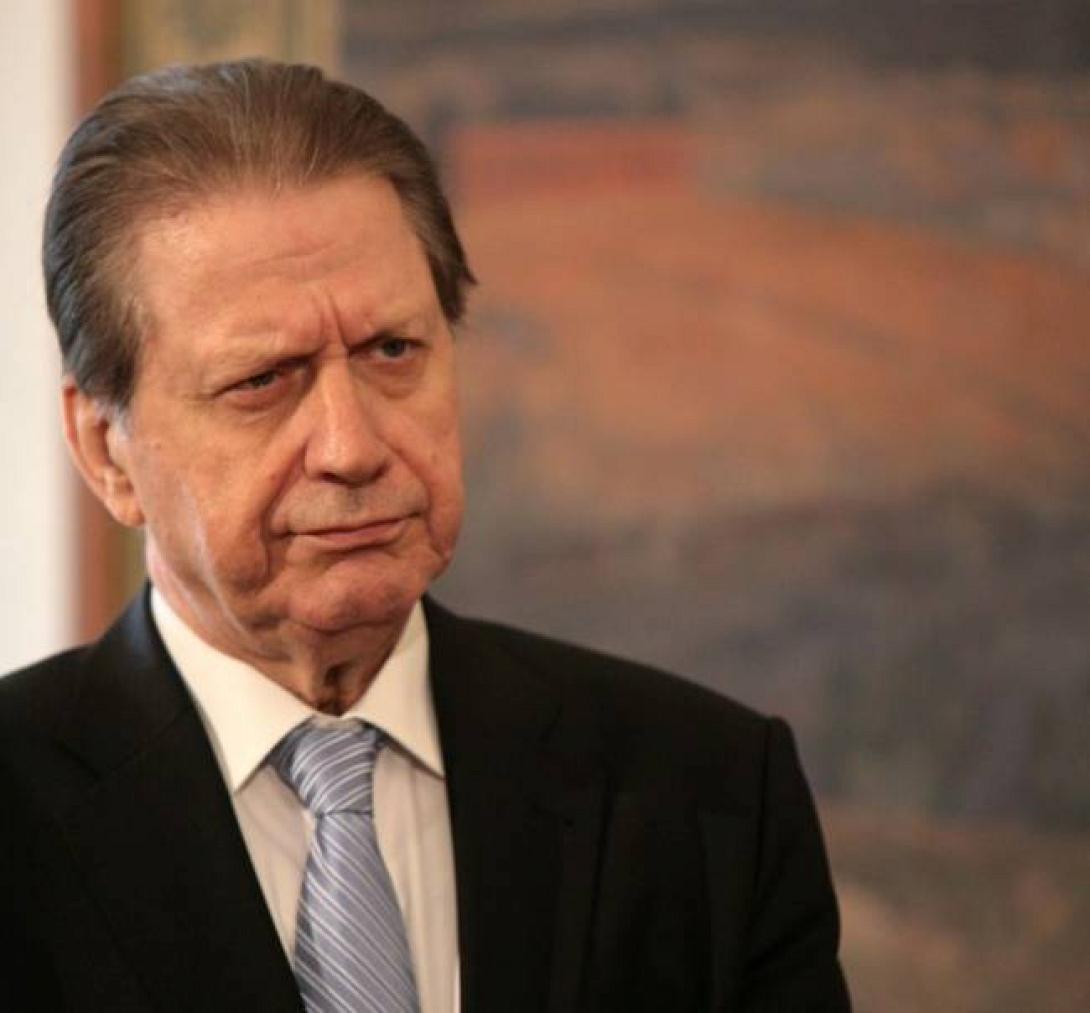 Ο Πολύδωρας προσκαλεί το... "σύμπαν των ψηφοφόρων της Χ.Α."!