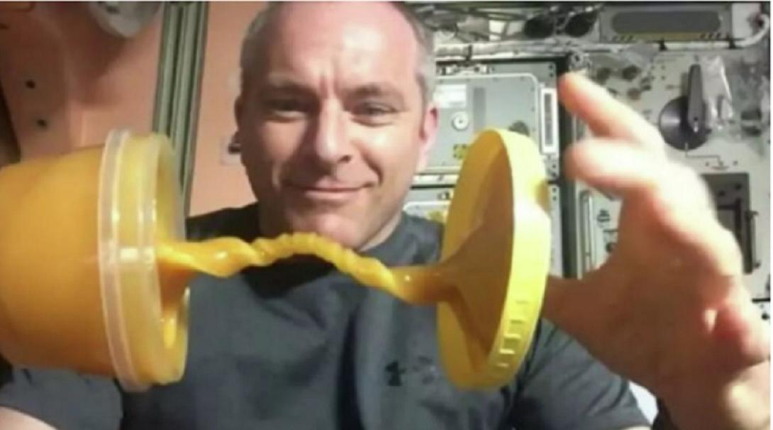 μελι στο διαστημα