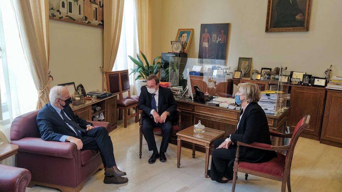 λαμπρινος πρεσβης τσεχιας