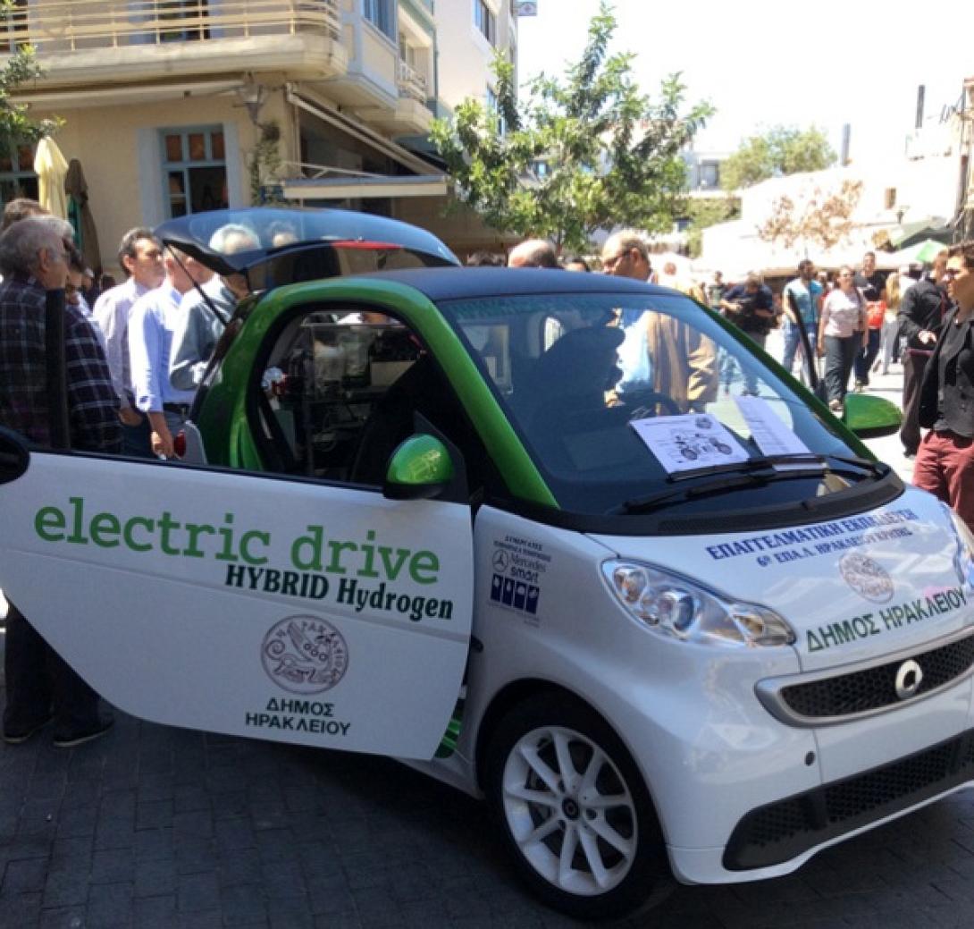 Από Ηρακλειώτες μαθητές το πρώτο ηλεκτρικό αυτοκίνητο υδρογόνου (φωτογραφίες)