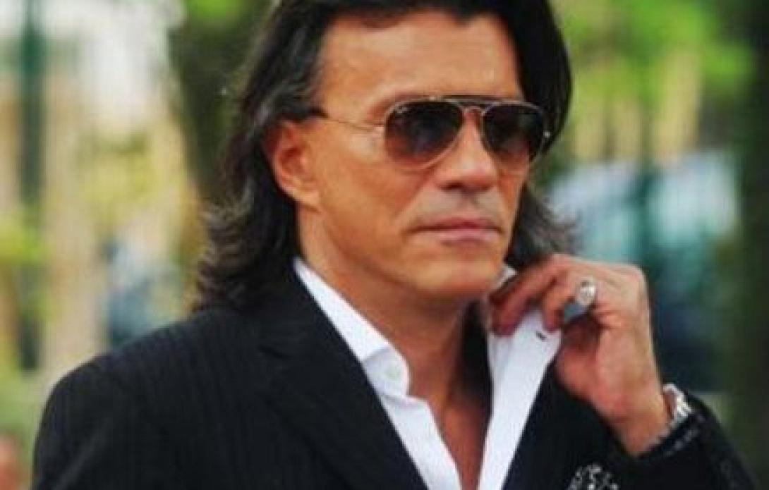 Ο Δήμαρχος Ηλίας Ψινάκης προς τους υπαλλήλους: Να είστε όλοι λουσμένοι και να μη βρωμάτε (βίντεο)