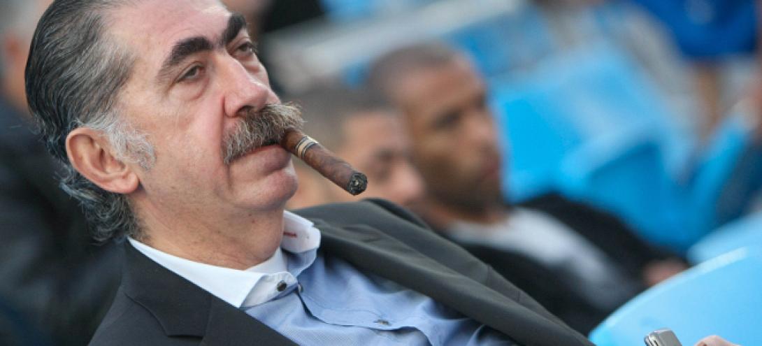 Χαμός στο Κολωνάκι με τα "μαϊμού" προϊόντα της μπουτίκ Ψωμιάδη