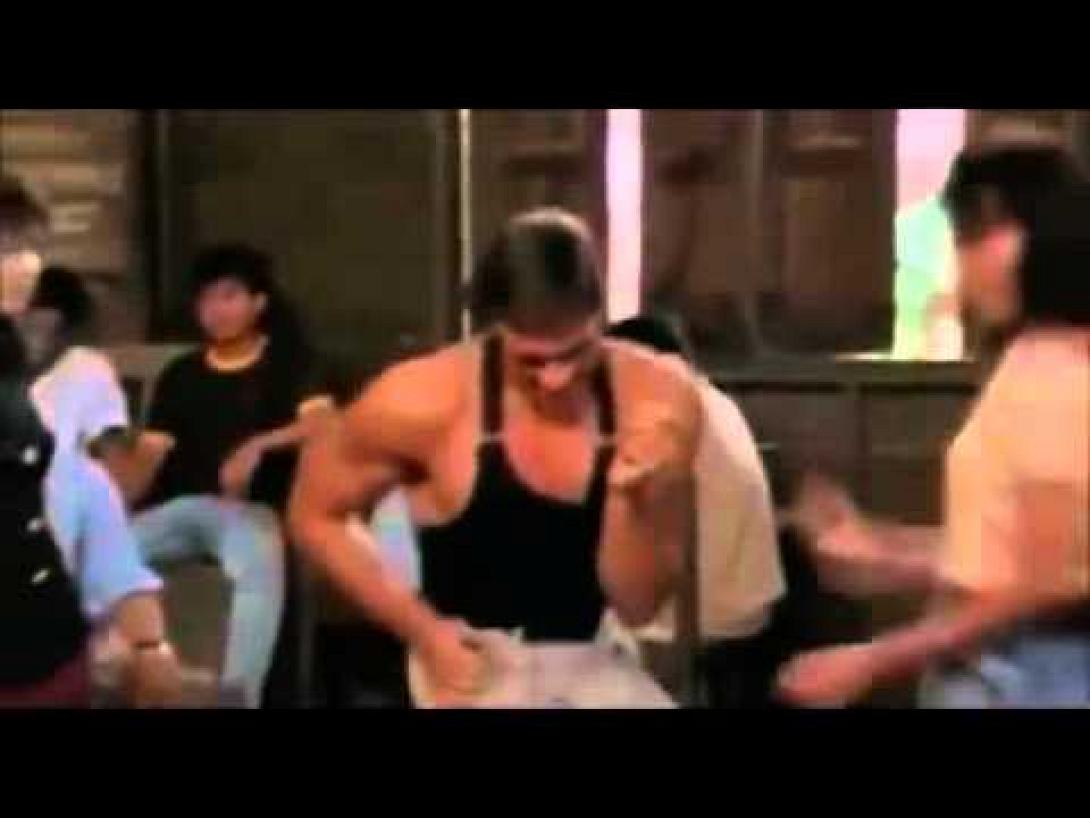 Όταν ο Βαν Νταμ, χόρευε τα Καγκέλια!!!