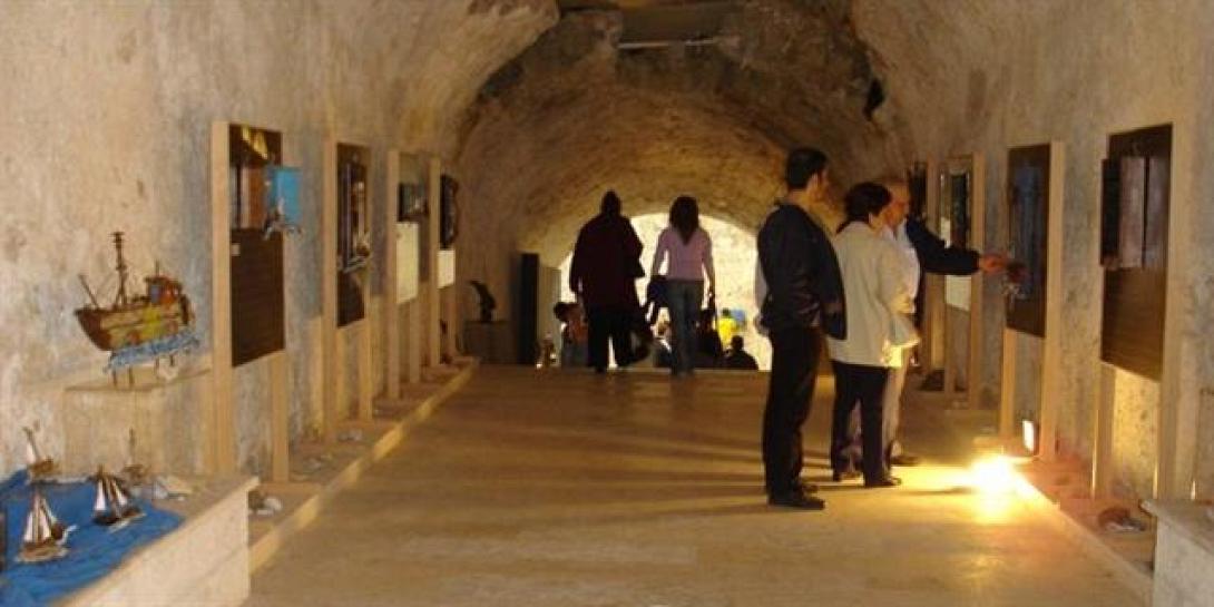 Έκθεση χειροτεχνίας στην Πύλη Αγίου Γεωργίου στην Πλατεία Ελευθερίας