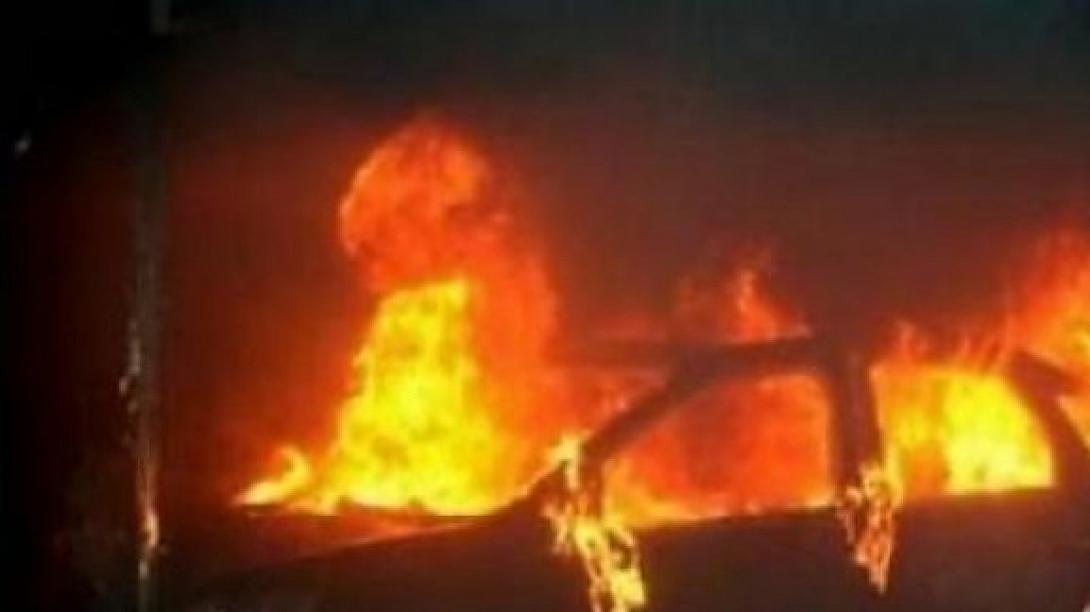 καμμένο αυτοκίνητο