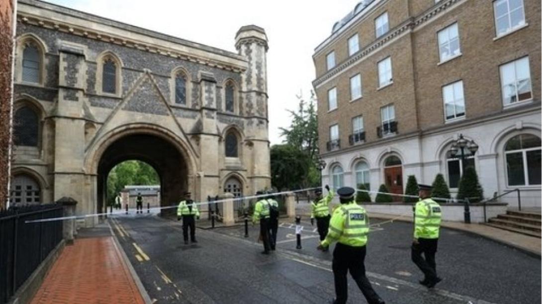 Επίθεση στη Βρετανία