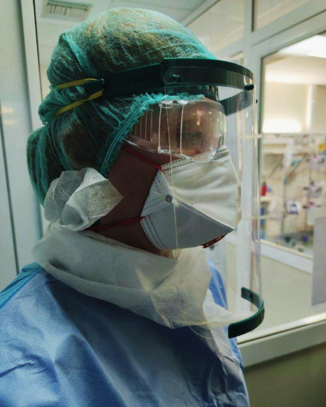 full face shield μάσκες από το Ελληνικό Μεσογειακό Πανεπιστήμιο