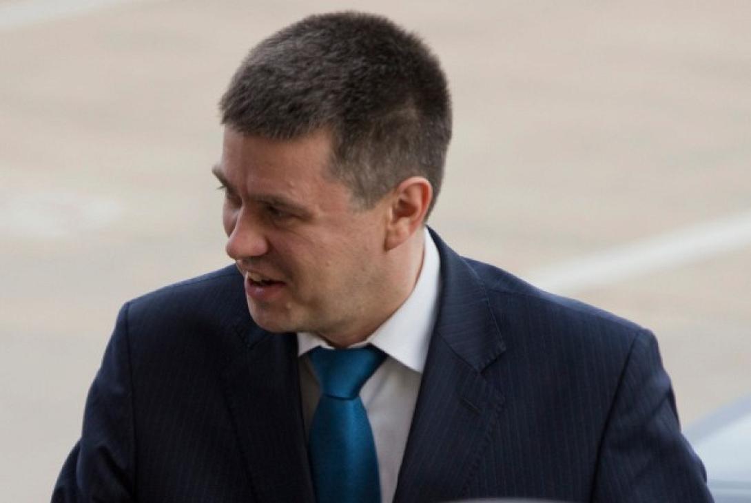 Εσθνονος υπουργος