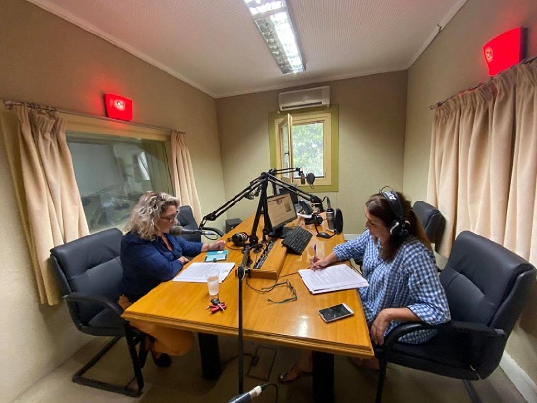 Λένα Μπορμπουδάκη ραδιο κρητη