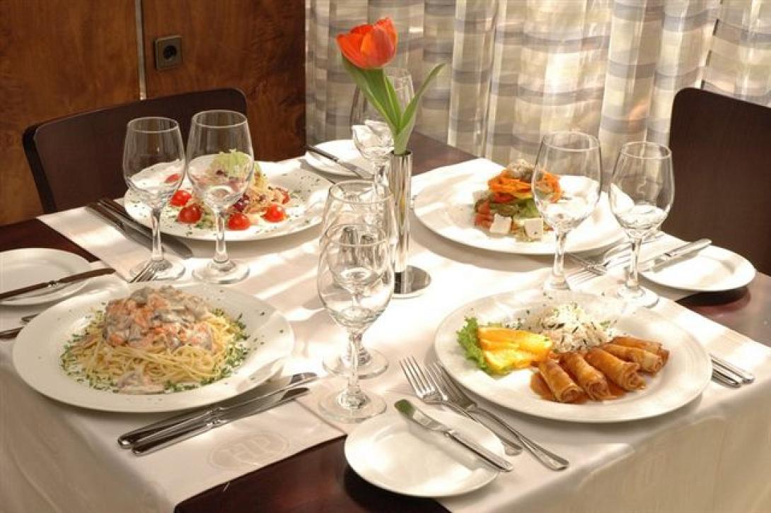 Νέες ειδικότητες στη σχολή τουρισμού που λειτουργεί με γερμανικά πρότυπα στο Ηράκλειο 