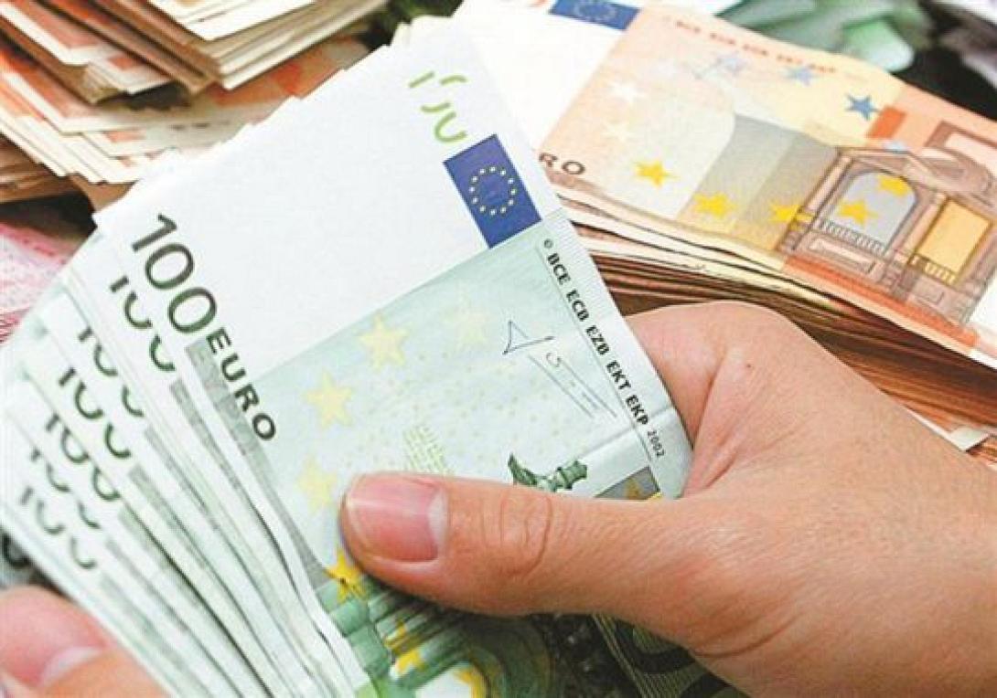 Κρίσιμη ημέρα για τη ρύθμιση οφειλών - Καταβάλλεται η πρώτη δόση