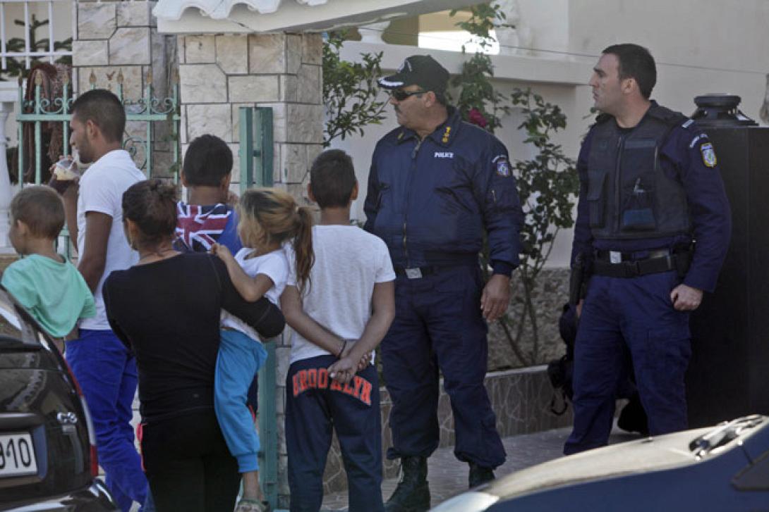 Λάρισα : αστυνομική επιχείρηση σε οικισμούς Ρομά