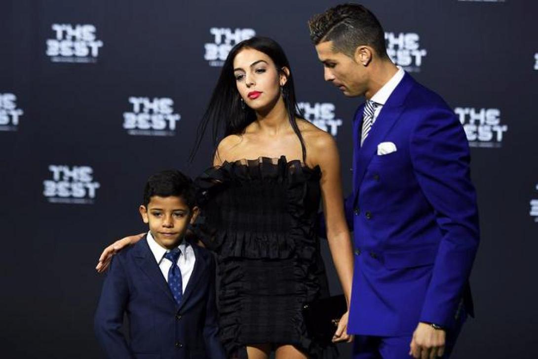ronaldo_family.jpg