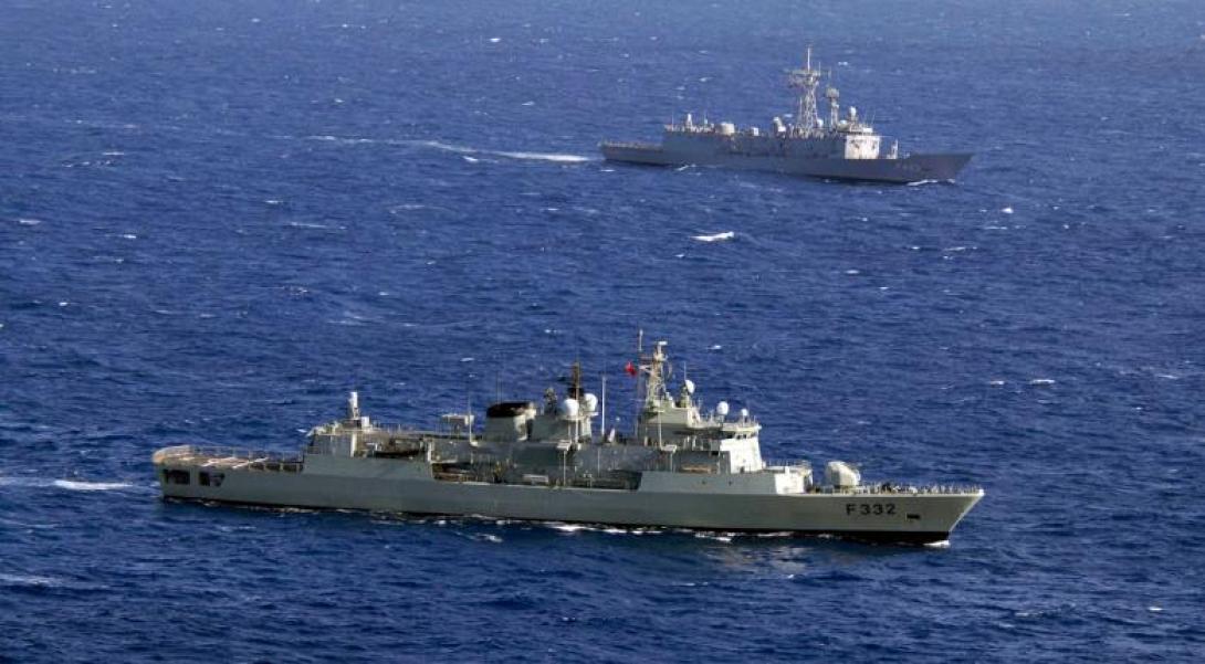 ρωσικη φρεγατα