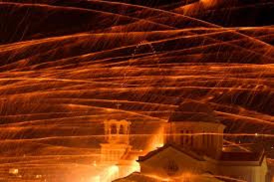 Το έθιμο του ρουκετοπόλεμου στο Βροντάδο της Χίου
