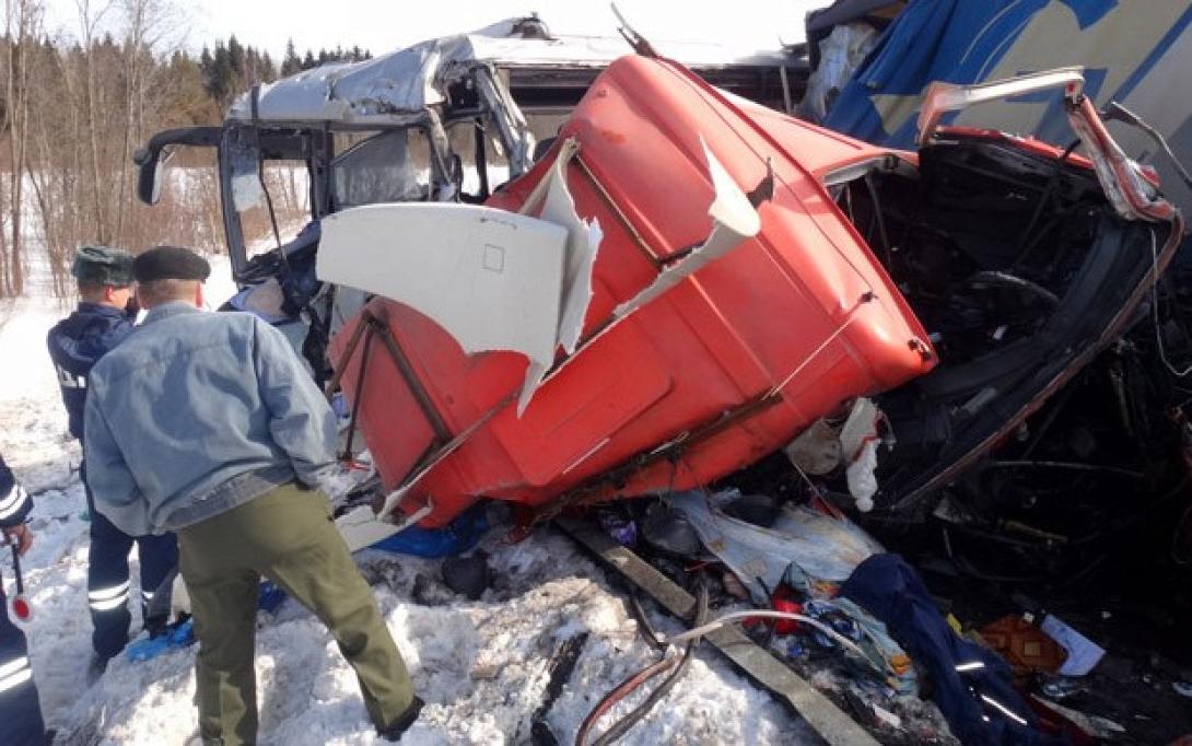 Έξι οι νεκροί και 15 οι σοβαρά τραυματίες από τη σύγκρουση τρένων στη Ρωσία