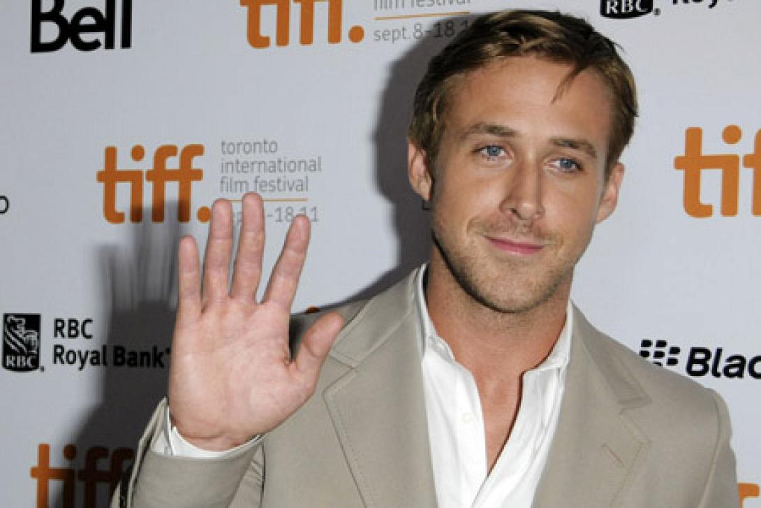 Τρελά ερωτευμένος με την κόρη του δηλώνει ο Ράιαν Γκόσλινγκ