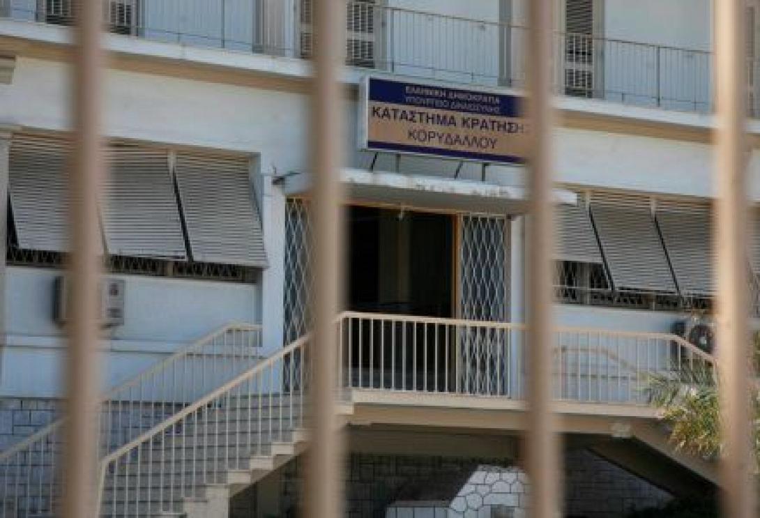 Δύο νεκροί από πυροβολισμούς σε πολυκατοικία στον Κορυδαλλό 