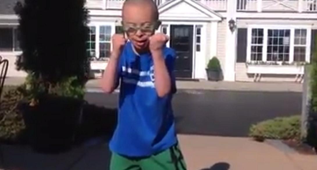 Οι ευχές του μικρού Τζέι στον Γιώργο Σαμαρά και την Ελλάδα (βίντεο)