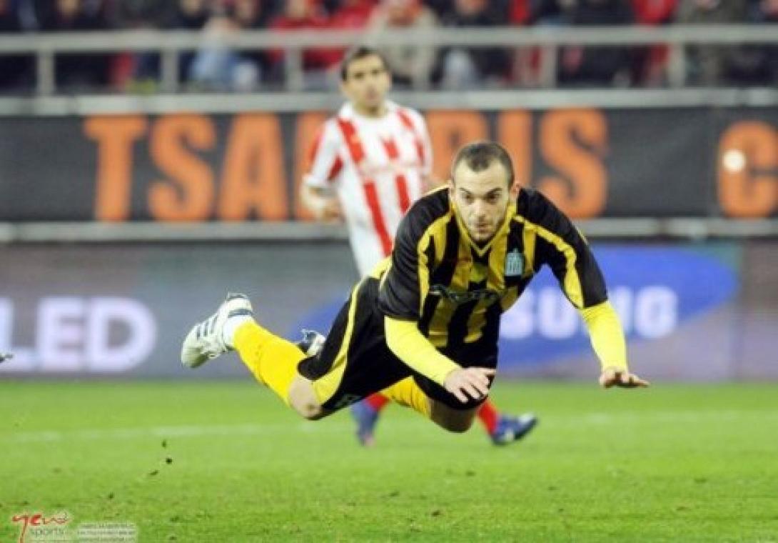 Γιώργος Σαρρής : «Βρίσκομαι σε επαφές με την ΑΕΚ όπως και με άλλους συλλόγους»