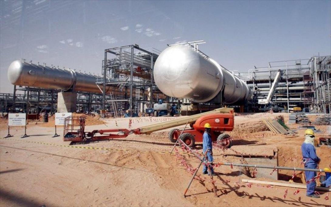 saudi-aramco-saoudiki-arabia-petrelaio.jpg