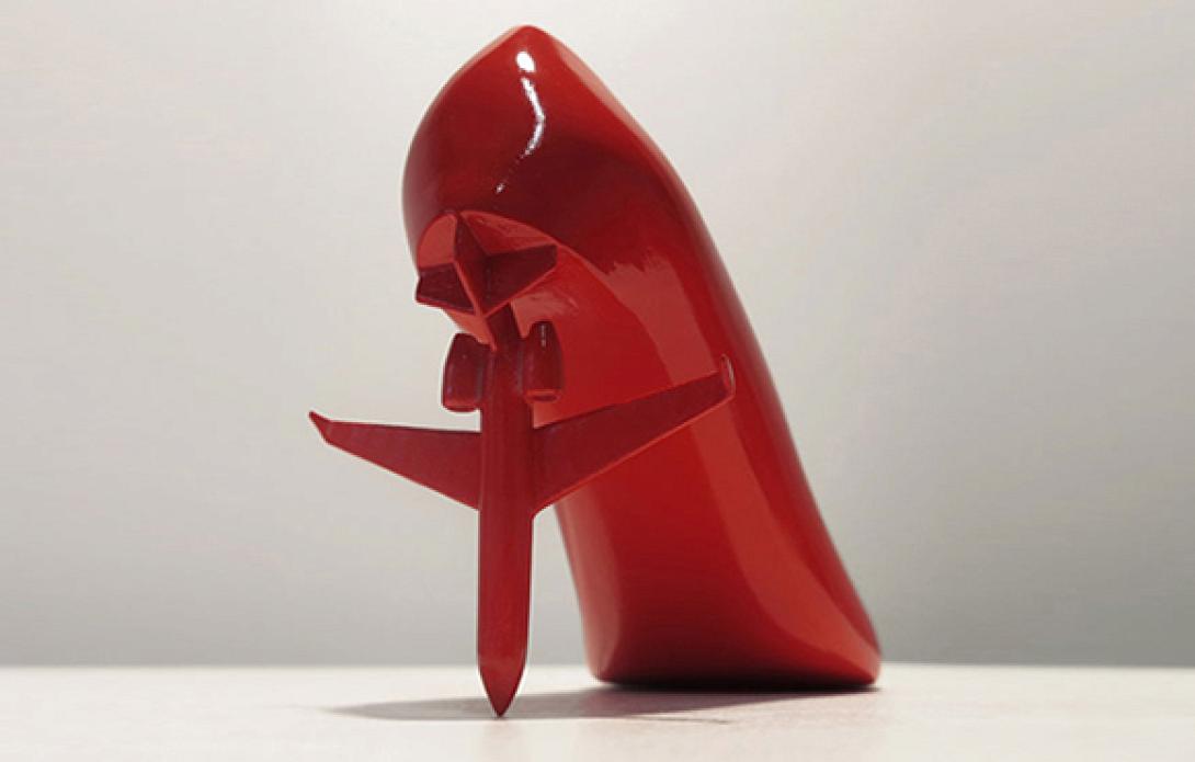 12 παράξενες γόβες... εμπνευσμένες από 12 γυναίκες 