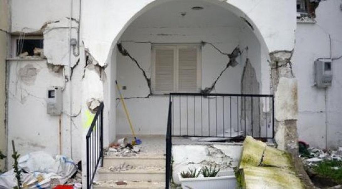 Κατεδαφίζονται 82 κτίρια στην Κεφαλλονιά