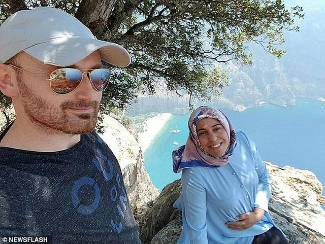 Η selfie της 32χρονης πριν να την ρίξει στο γκρεμό ο 40χρονος σύζυγός της