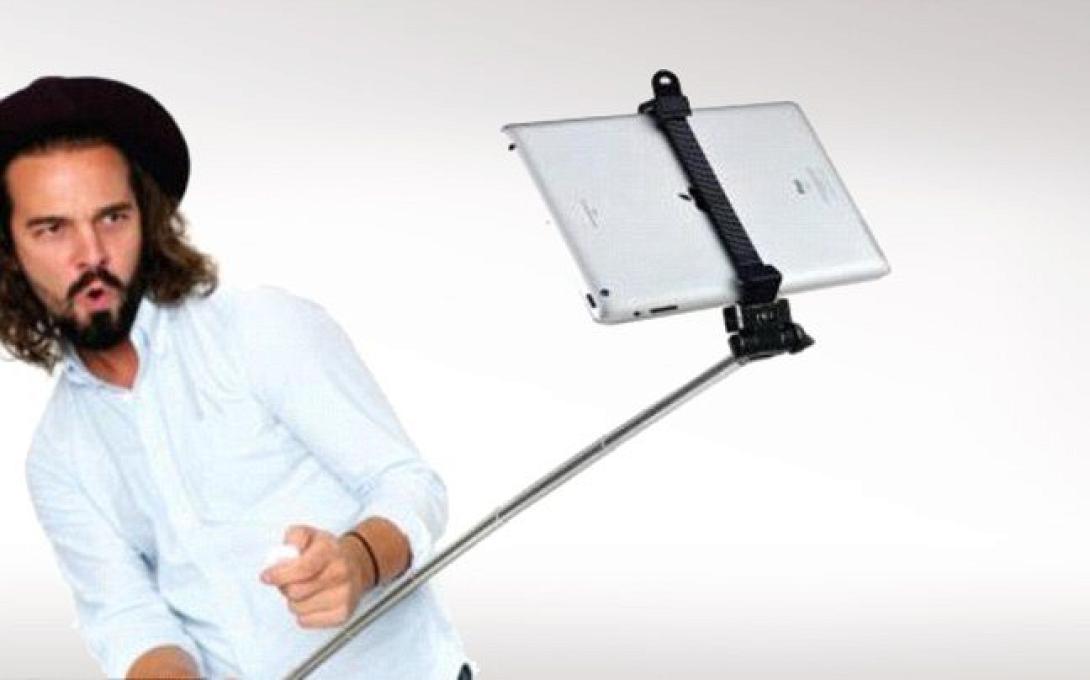 selfie_stick_tablets.jpg