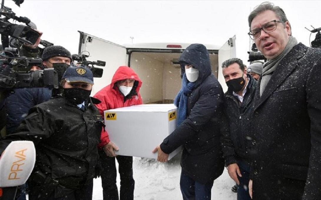 Από την παράδοση των εμβολίων