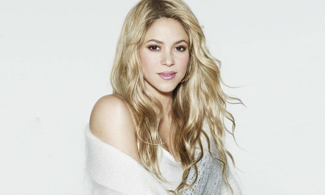 shakira-portrait-sesssion-2015-billboard-1548.jpg