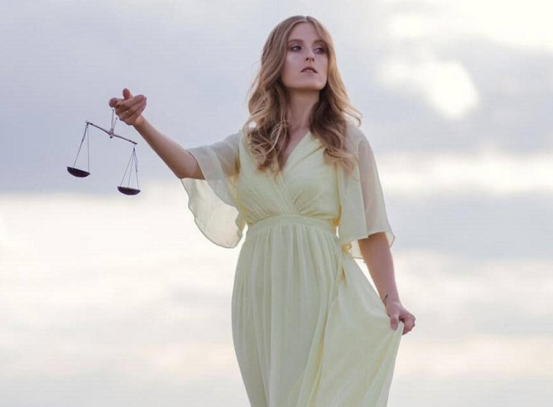 γυναίκα Ζυγός