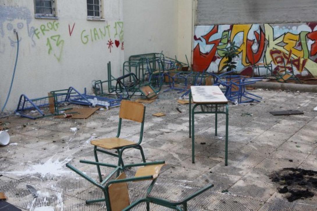 Μπήκαν στο σχολείο και το διέλυσαν - Τρεις νέες συλλήψεις εξωσχολικών στο Ηράκλειο