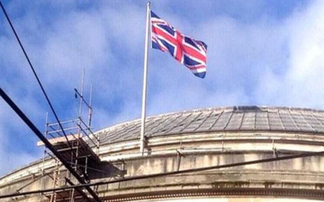 Tο Λονδίνο κάλεσε τον Ρώσο πρεσβευτή για να του εκφράσει την ανησυχία του