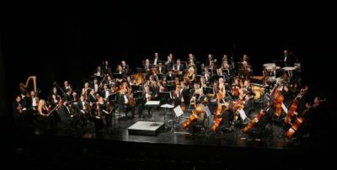 Συναυλία "Με την Ελλάδα Καραβοκύρη" στο Ηράκλειο 