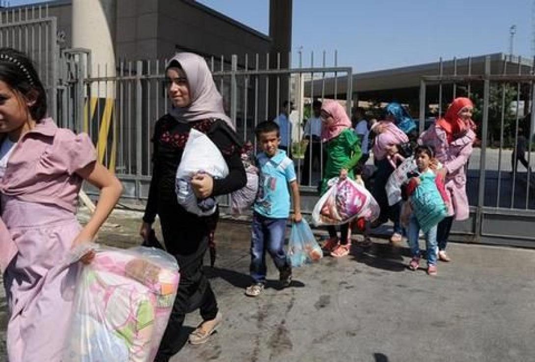 Μηνύσεις κατά πάντων απ' τον ξενοδόχο που "φιλοξενεί" αναγκαστικά τους Σύριους στα Χανιά 