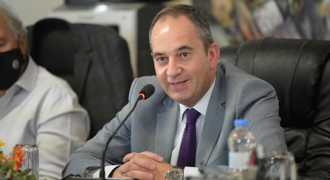 πλακιωτακης 