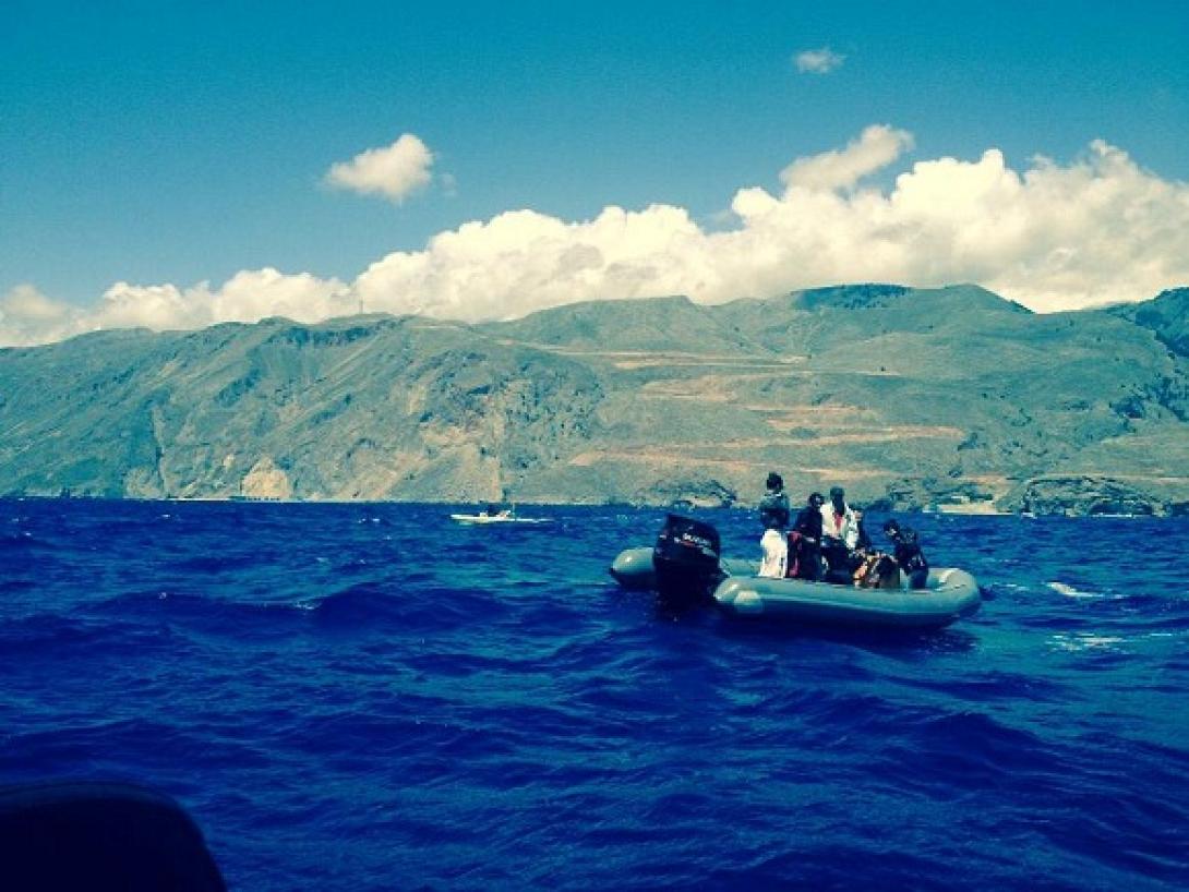 Πλωτή ασπίδα της Κρήτης ενάντια στα χημικά όπλα (φωτορεπορτάζ)