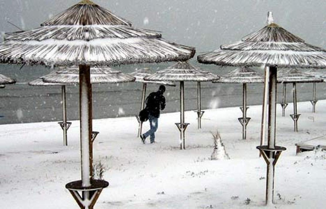 'Εντονες χιονοπτώσεις και πολικές θερμοκρασίες