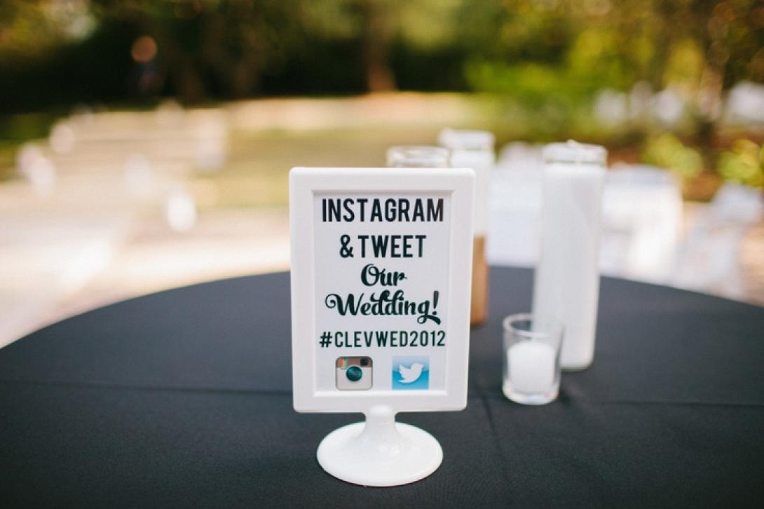 social-media-at-weddings.jpg