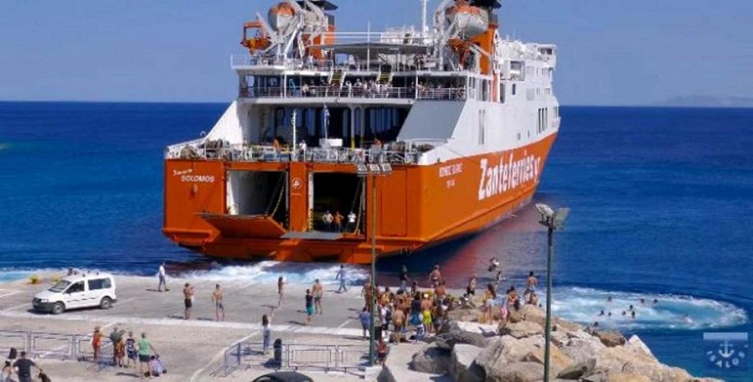 σίκινος- λιμάνι