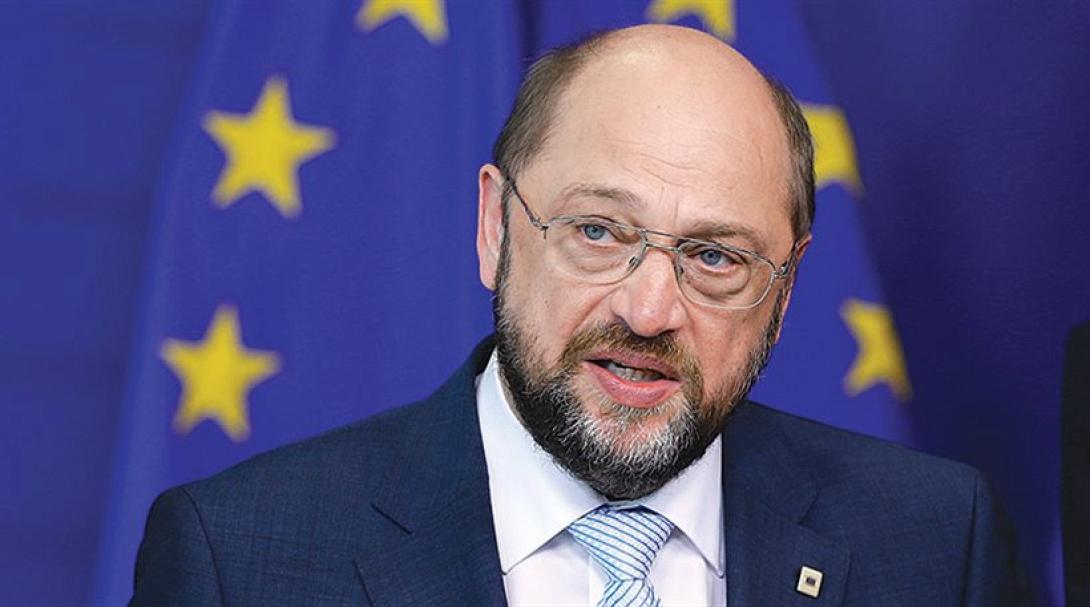 Επανεξελέγη με απόλυτη πλειοψηφία πρόεδρος του σώματος ο Μάρτιν Σουλτς