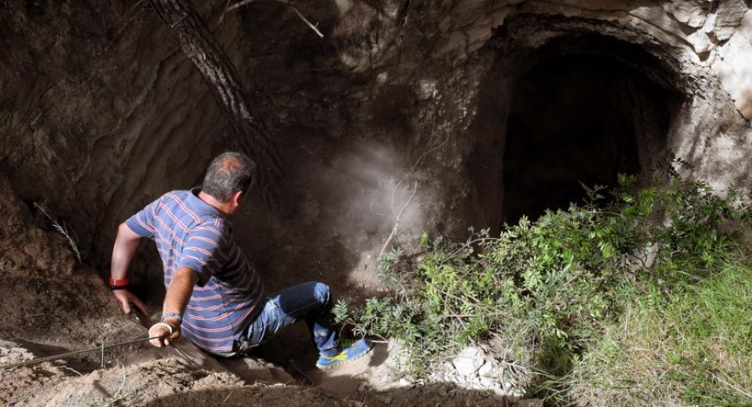 λουτράκι σπηλιά