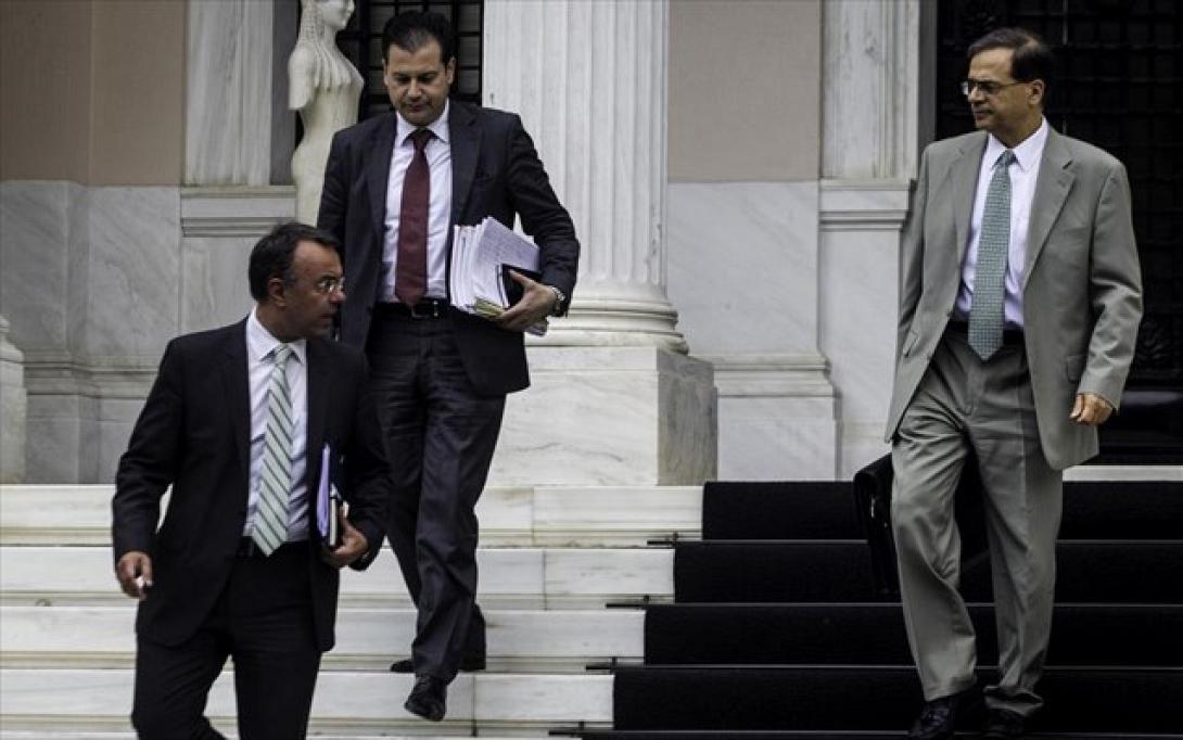 Νέα σύσκεψη στο Μαξίμου ενόψει της αναχώρησης για το Παρίσι