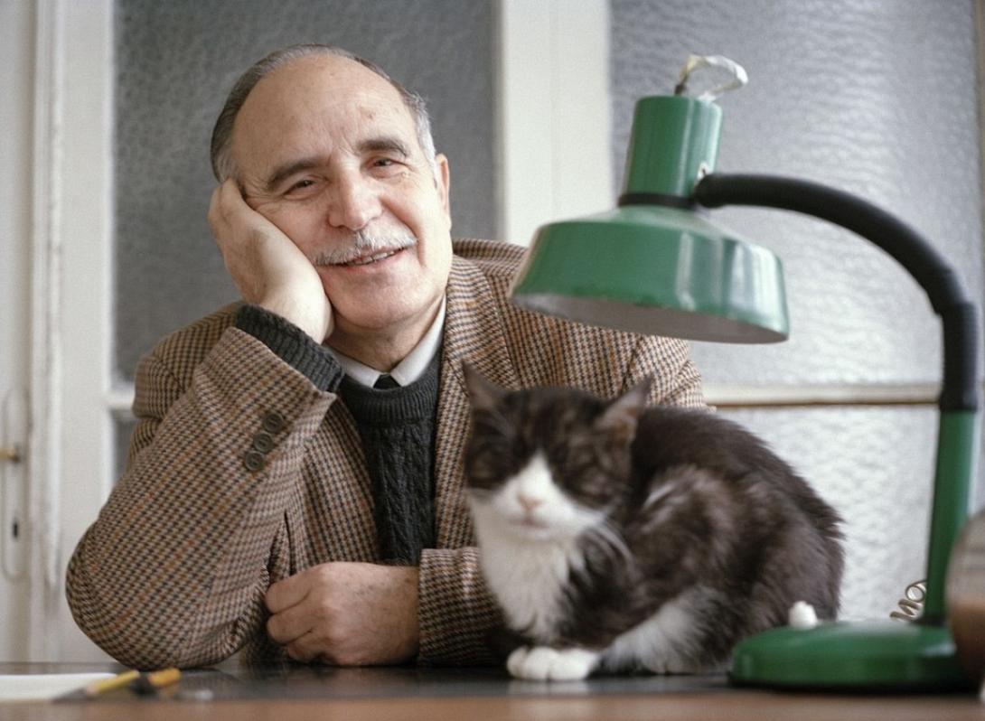 Ντίνος Χριστιανόπουλος