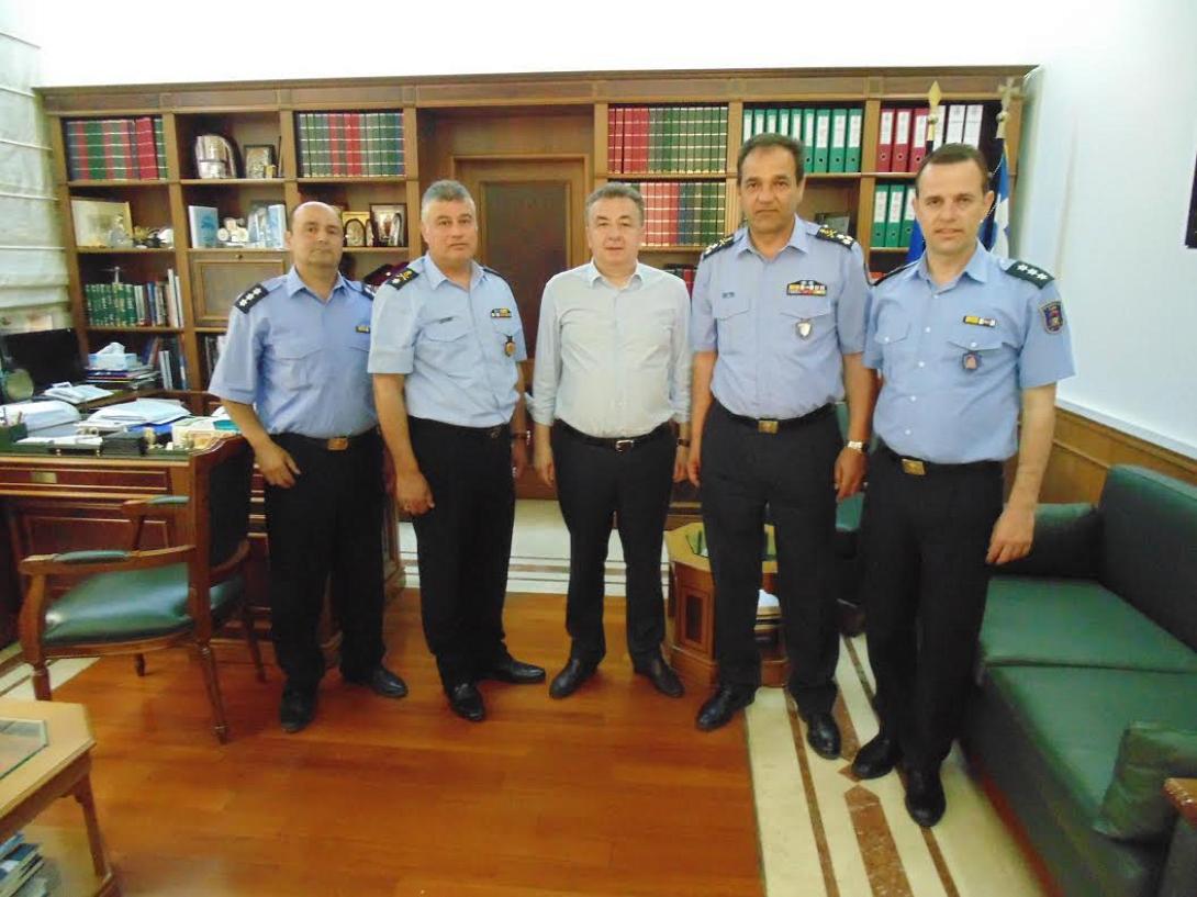 αρναουτάκης πυροσβεστική