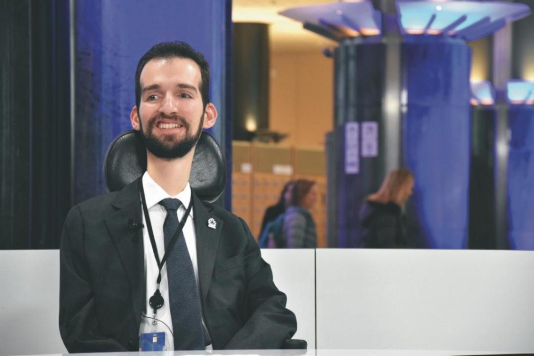 Στέλιος Κυμπουρόπουλος