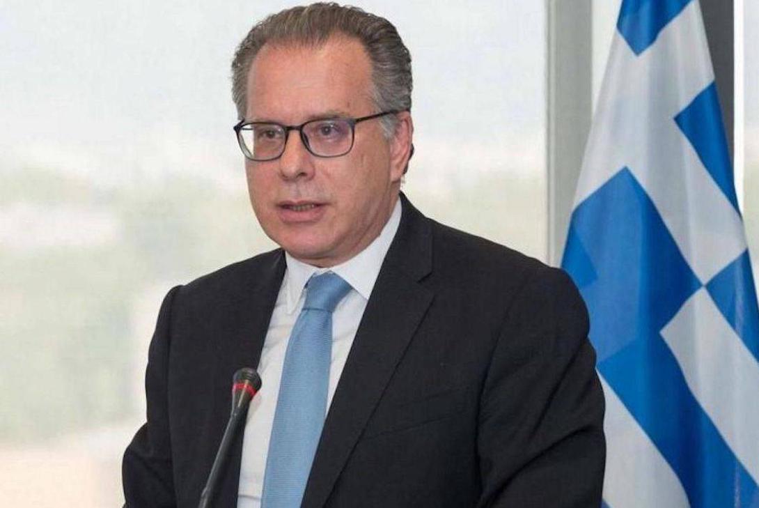 stin-agkura-o-g-koumoutsakos-sunomilies-gia-to-metanasteutiko.jpg