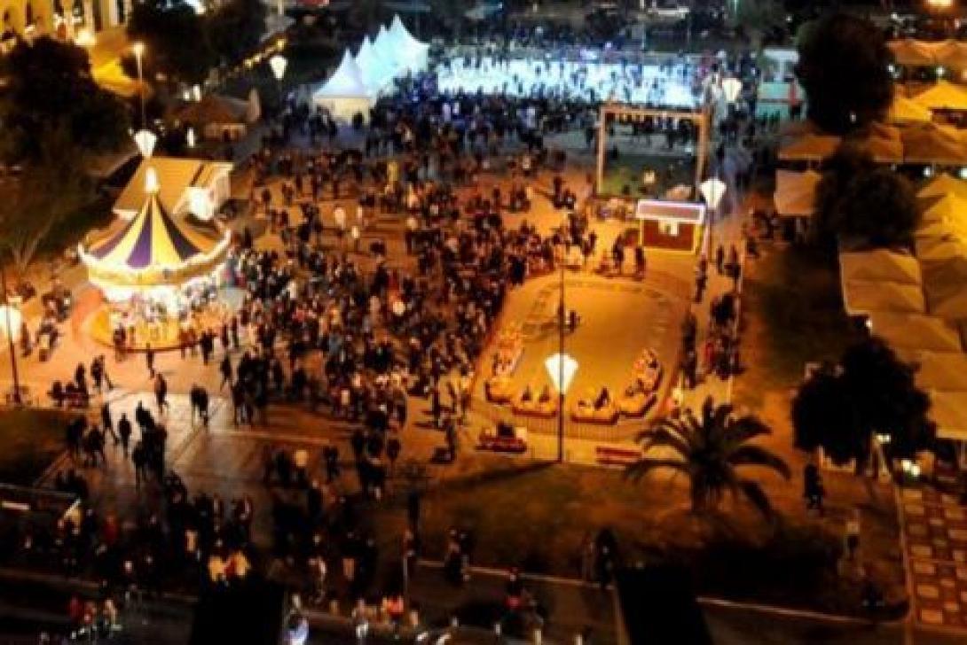 Ο χριστουγεννιάτικος στολισμός έκανε "άνω-κάτω" το δημοτικό συμβούλιο 