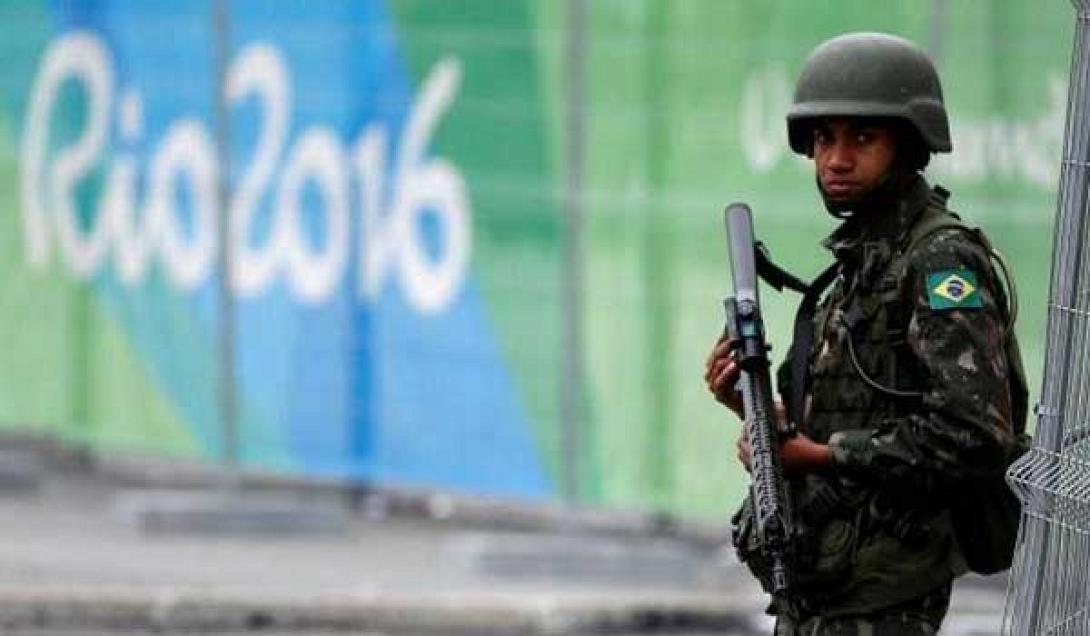 στρατιωτης